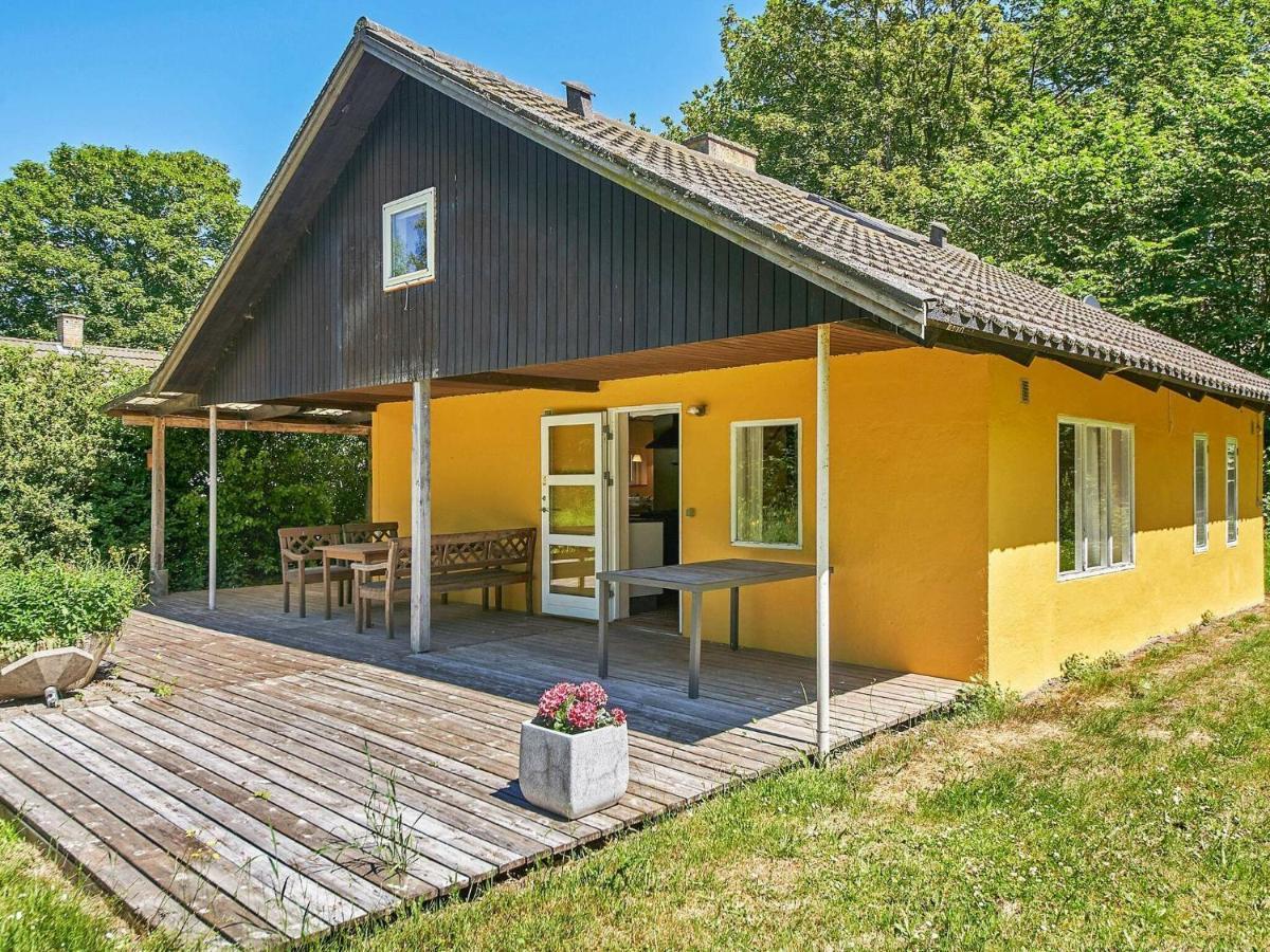 6 Person Holiday Home In AÅkirkeby Zimmer foto